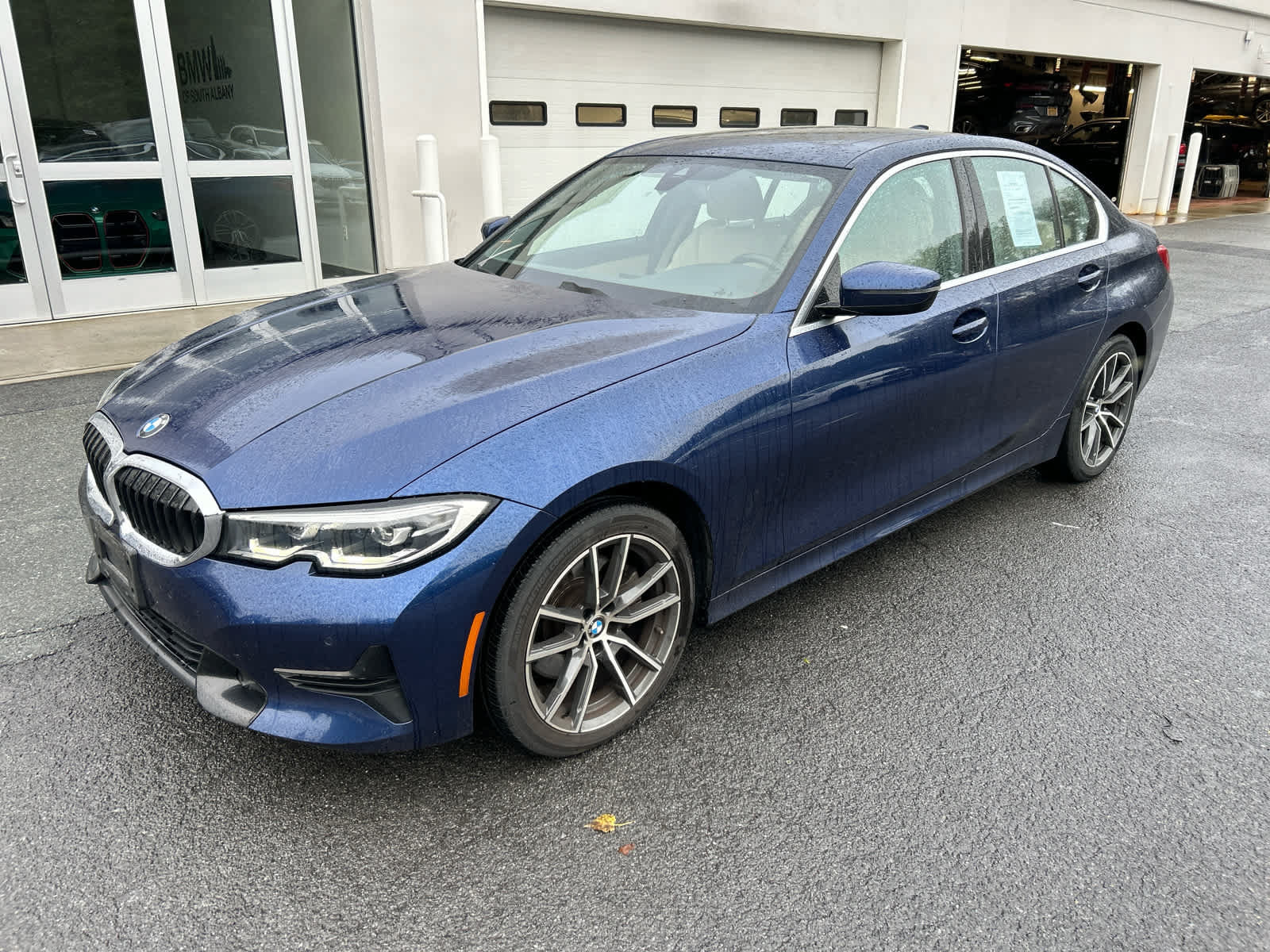 Used 2020 BMW 330i xDrive Sedan w/ Convenience Package AWD/4WD image 1