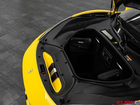 Used 2020 Ferrari 488 Pista Coupe RWD image 11