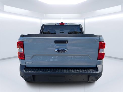 Used 2023 Ford Maverick XLT image 4