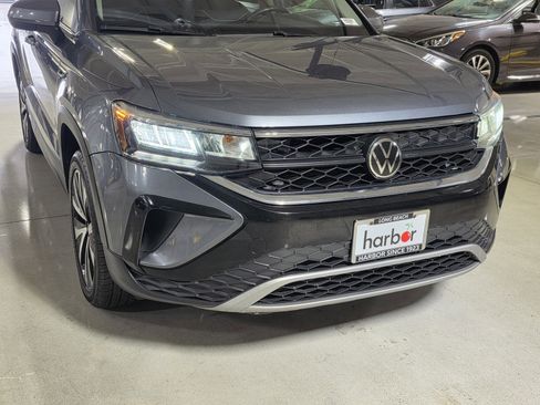 Used 2023 Volkswagen Taos SE image 9