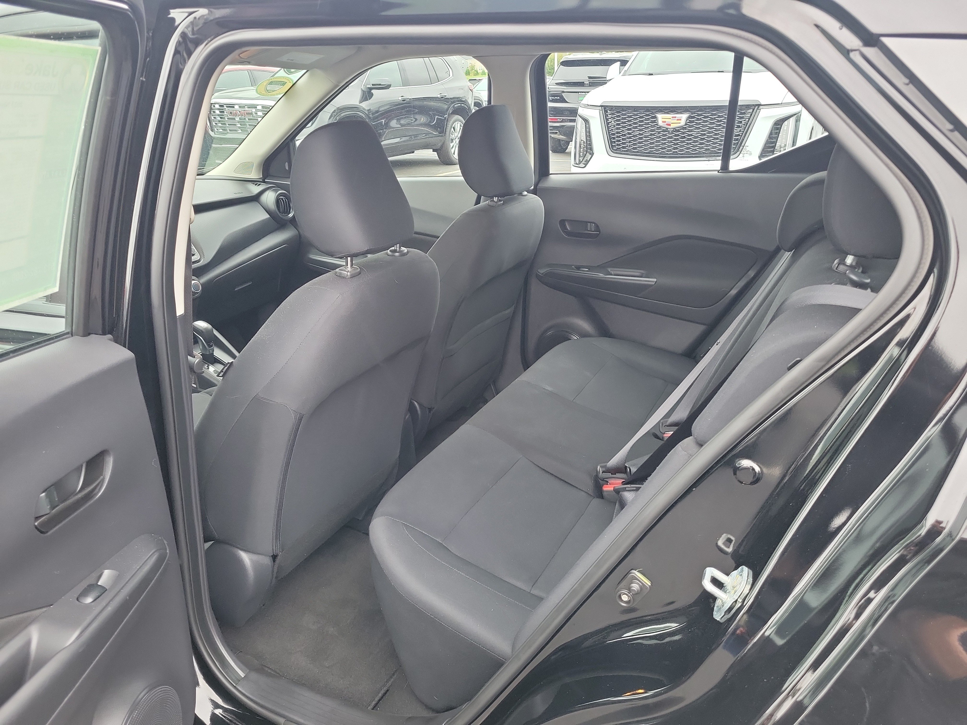 Used 2023 Nissan Kicks S FWD image 12