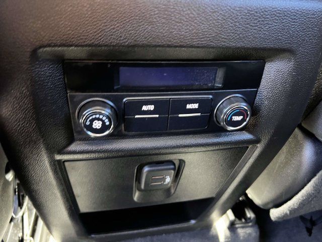 Used 2020 Chevrolet Traverse LT FWD image 13