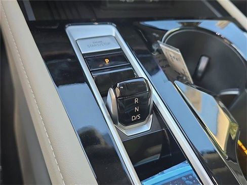 New 2026 Volkswagen Atlas SEL Premium R-Line image 25