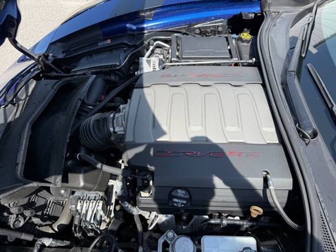 Used 2017 Chevrolet Corvette Stingray Coupe w/ Battery Protection Package RWD image 17