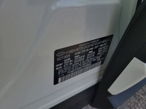 New 2026 Hyundai Ioniq 9 SE image 19