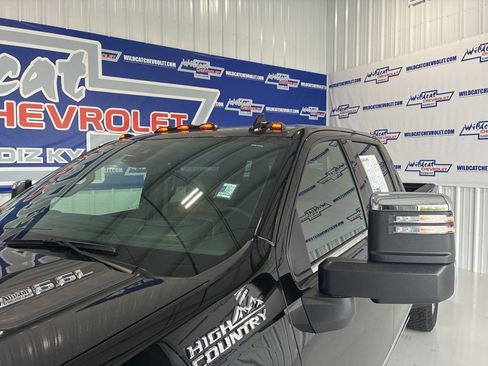 Used 2025 Chevrolet Silverado 2500 High Country w/ High Country Premium Package AWD/4WD image 64