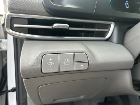 New 2026 Hyundai Elantra Blue image 17