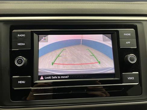 Used 2023 Volkswagen Atlas Cross Sport SE image 13