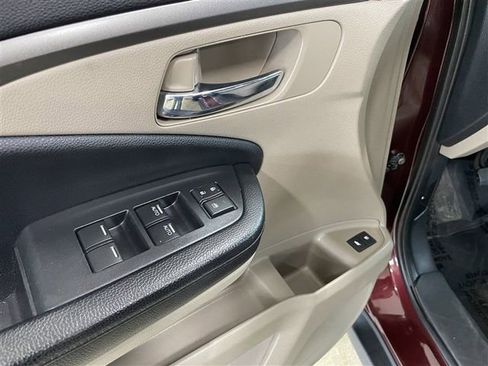 Used 2018 Honda Pilot EX-L image 12