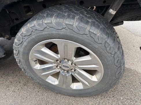 Used 2020 Ford F150 XLT w/ Equipment Group 302A Luxury image 14