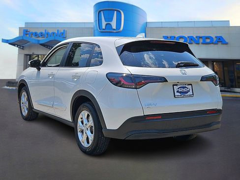 Used 2023 Honda HR-V LX image 5