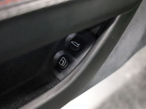 Used 2021 Lotus Evora Base image 16