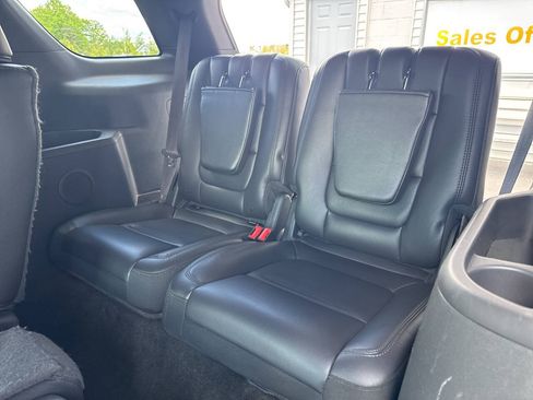 Used 2013 Ford Explorer XLT AWD/4WD image 19