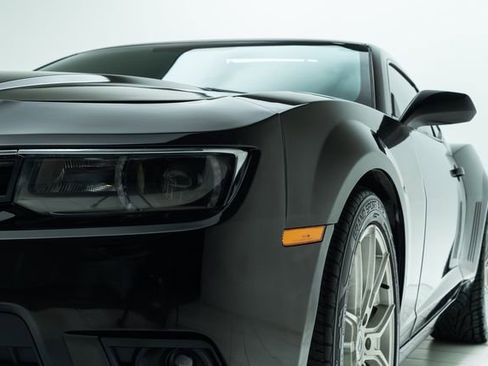 Used 2015 Chevrolet Camaro SS w/ RS Package image 11