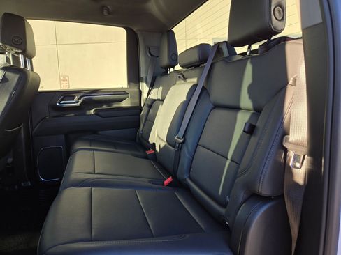 Used 2024 Chevrolet Silverado 2500 LTZ w/ LTZ Convenience Package image 28