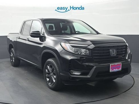 Used 2021 Honda Ridgeline Sport image 2