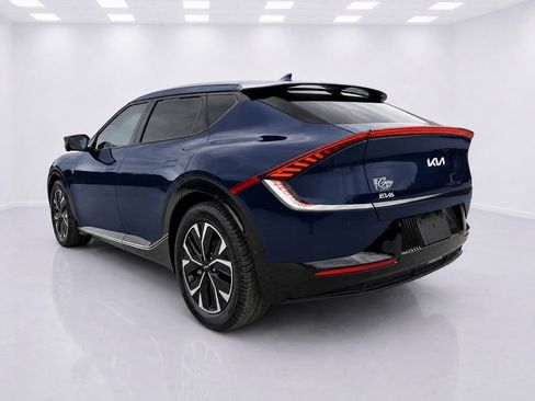 Used 2022 Kia EV6 Wind w/ Wind Technology Package AWD/4WD image 5