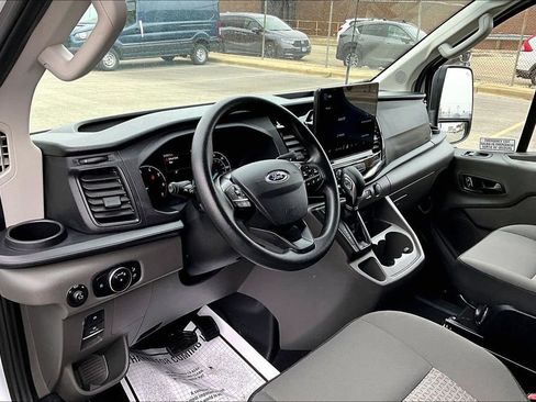 Used 2024 Ford Transit 350 XLT image 13