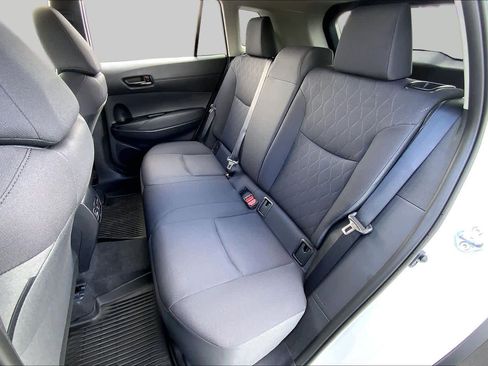 Certified 2026 Toyota Corolla Cross LE FWD image 20