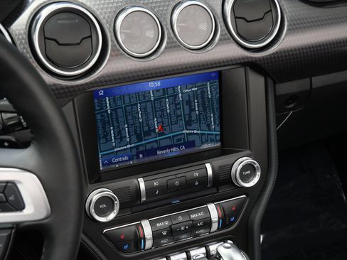 Used 2021 Ford Mustang GT Premium w/ GT Performance Package RWD image 16