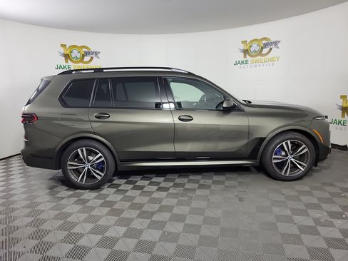 Certified 2026 BMW X7 xDrive40i w/ M Sport Package AWD/4WD image 4