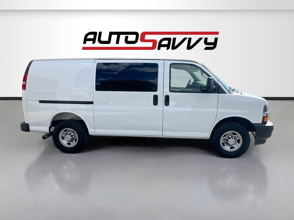 Used 2025 Chevrolet Express 2500 w/ Driver Convenience Package RWD image 8