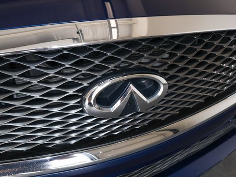 Used 2017 INFINITI Q50 Sport AWD/4WD image 31