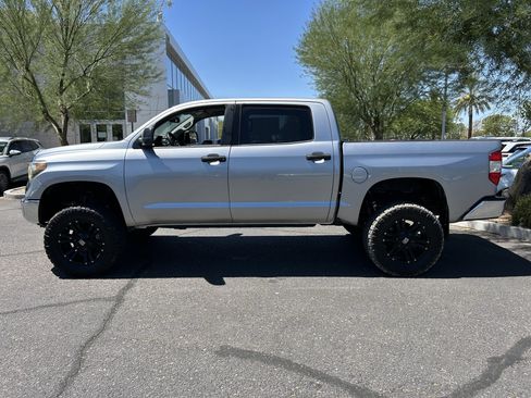 Used 2019 Toyota Tundra SR5 AWD/4WD image 2