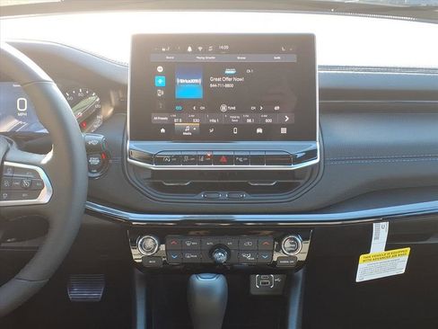 New 2026 Jeep Compass Limited image 8