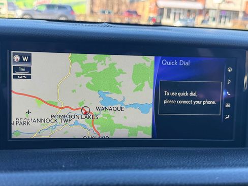 Used 2018 Lexus IS 300 AWD image 9