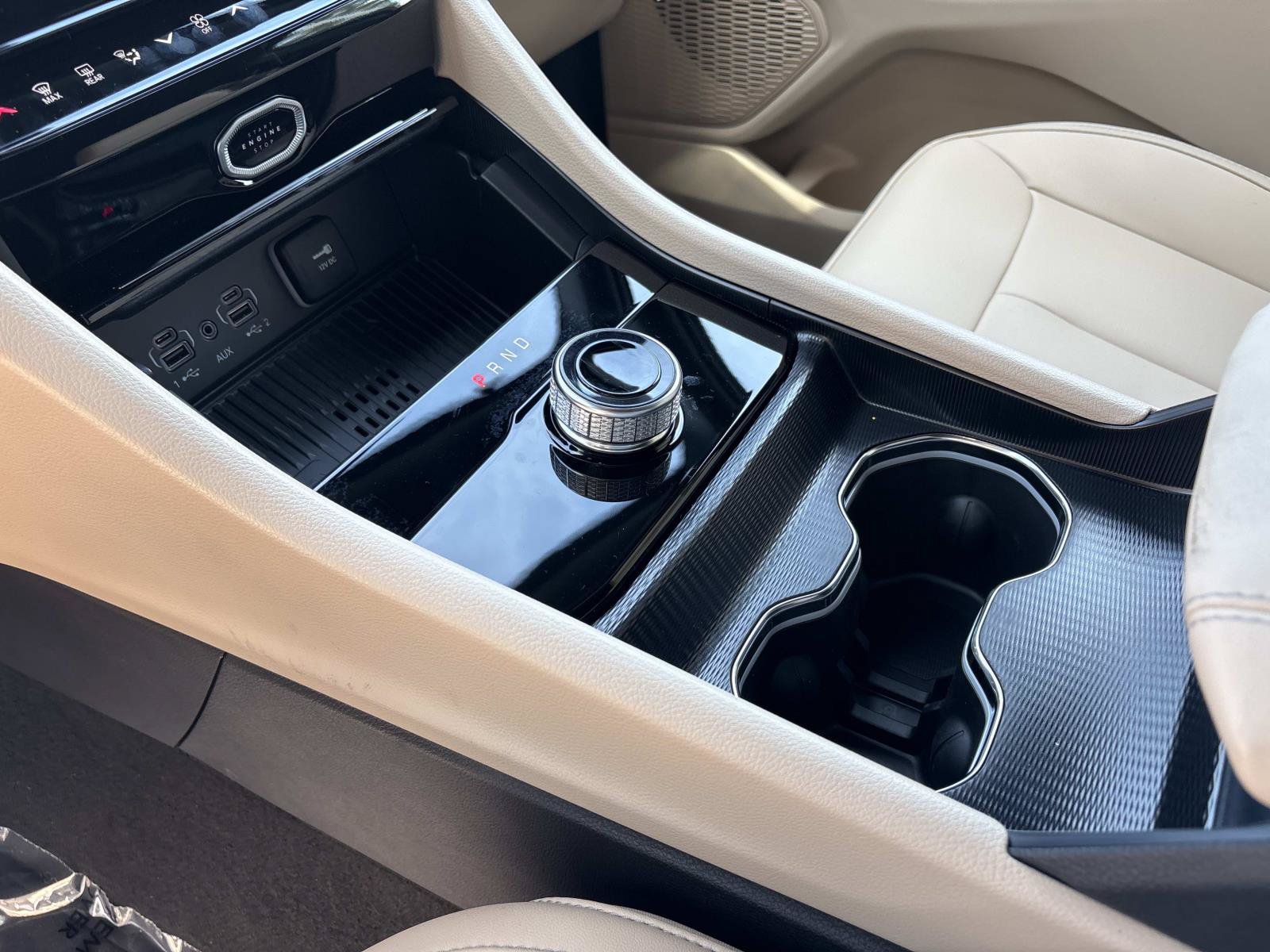 New 2027 Jeep Grand Cherokee Limited RWD image 24