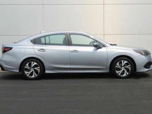 Used 2022 Subaru Legacy Premium AWD/4WD image 3