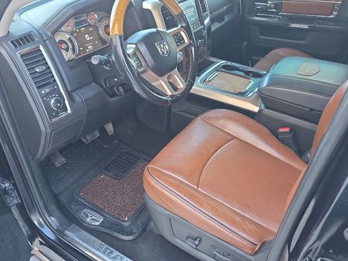 Used 2018 RAM 1500 Laramie Longhorn image 14