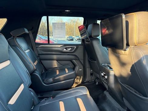 Used 2021 GMC Yukon AT4 w/ Rear Media and Nav Package image 19
