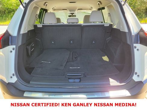 Certified 2023 Nissan Rogue SV AWD/4WD image 42