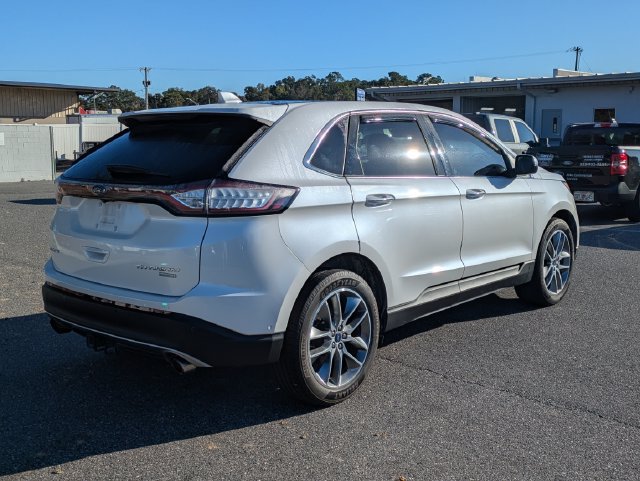 Used 2016 Ford Edge Titanium w/ Equipment Group 302A FWD image 3