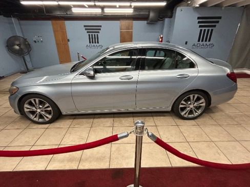 Used 2015 Mercedes-Benz C 300 Sport image 2