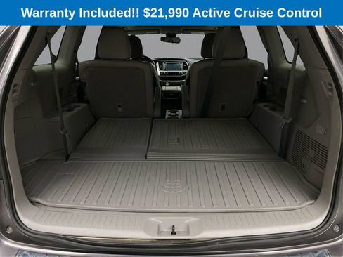 Used 2019 Toyota Highlander XLE image 14