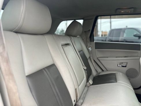 Used 2005 Jeep Grand Cherokee Limited AWD/4WD image 24
