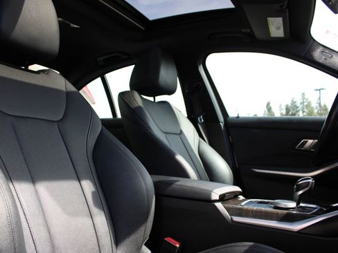 Used 2020 BMW 330i Sedan w/ Convenience Package image 19