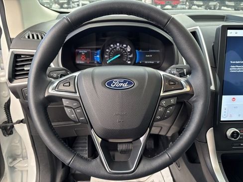 Used 2024 Ford Edge SEL w/ Convenience Package image 20