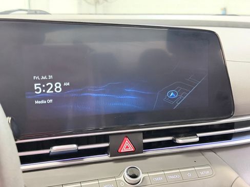 Used 2024 Hyundai Elantra SEL FWD image 47