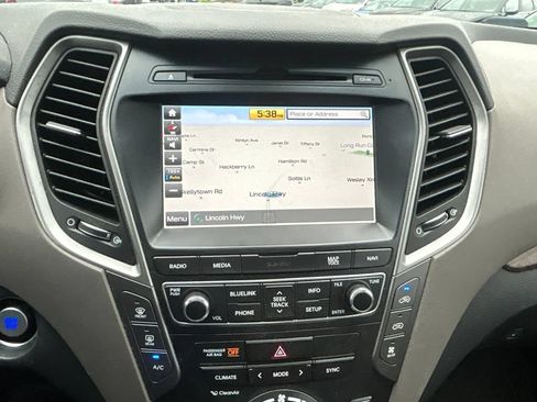 Used 2017 Hyundai Santa Fe Limited AWD/4WD image 14