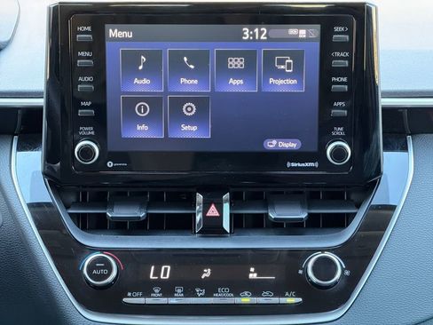 Used 2022 Toyota Corolla LE image 13