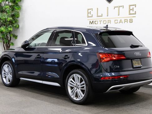 Used 2019 Audi Q5 2.0T Premium Plus w/ Premium Plus Package AWD/4WD image 3