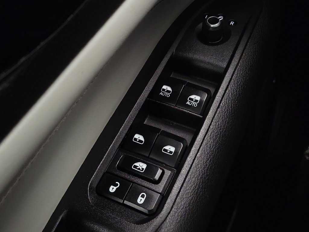 Used 2024 Jeep Compass Limited AWD/4WD image 15