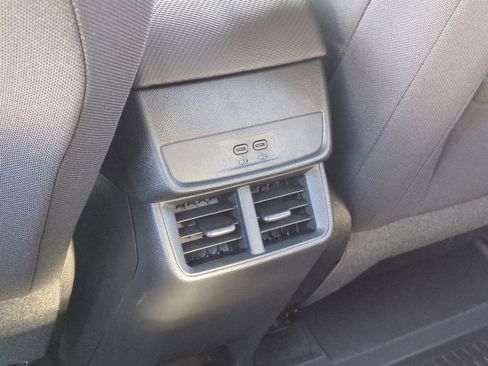 New 2026 Chevrolet Equinox LT image 45