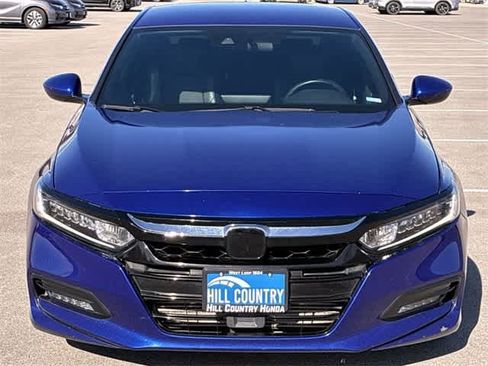 Used 2019 Honda Accord Sport image 9
