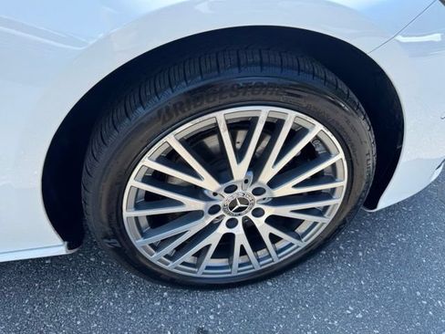 Used 2025 Mercedes-Benz CLA 250 4MATIC image 11