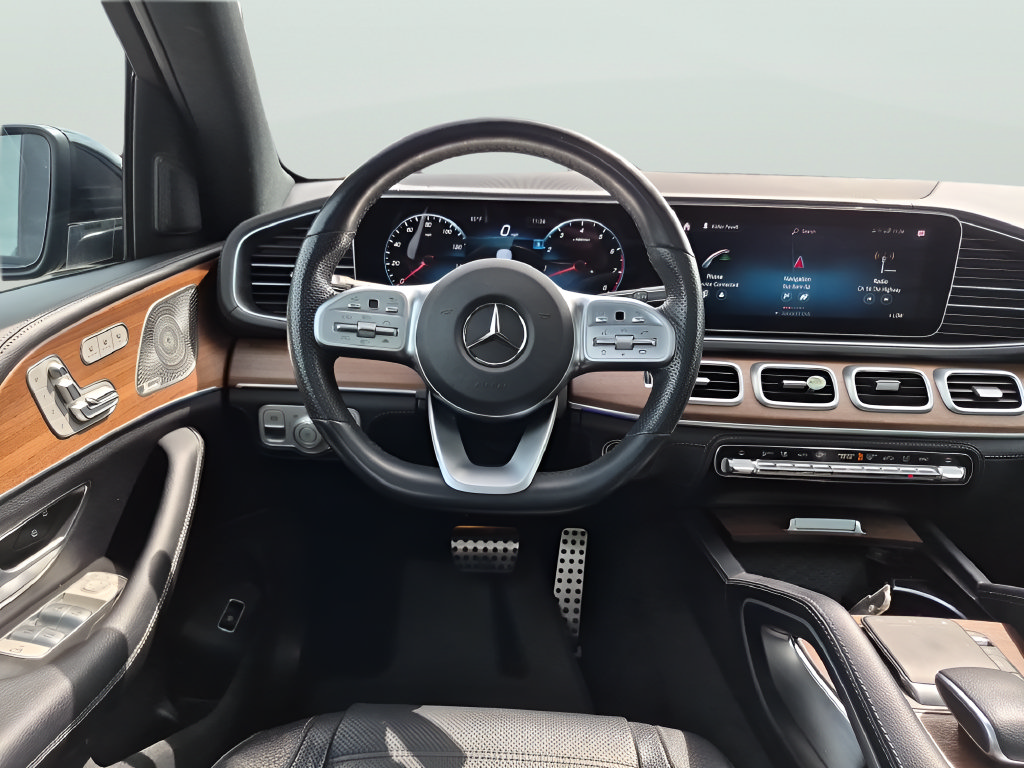 Used 2021 Mercedes-Benz GLS 580 4MATIC image 29